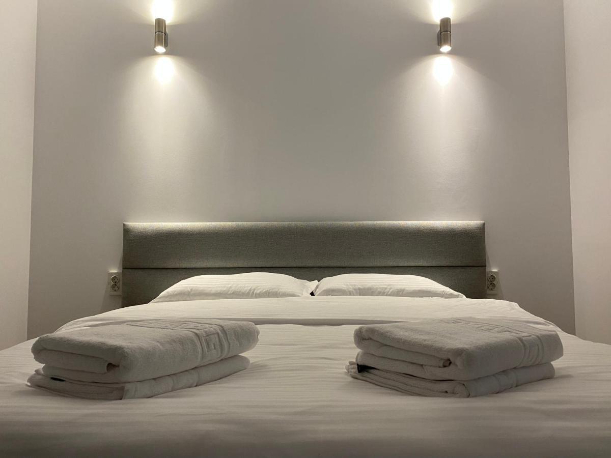 Modern House Hotell Sighetu Marmaţiei Eksteriør bilde