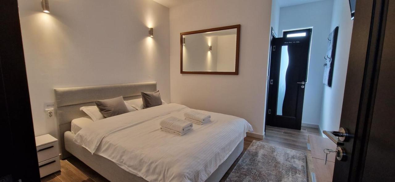 Modern House Hotell Sighetu Marmaţiei Eksteriør bilde